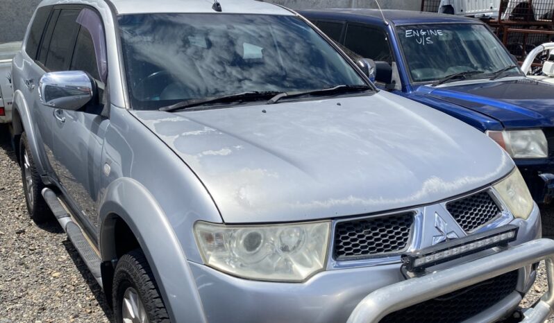 Mitsubishi Challenger PB full