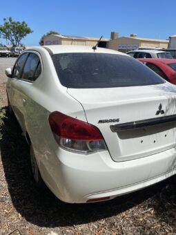 Mitsubishi Mirage LA Sedan full