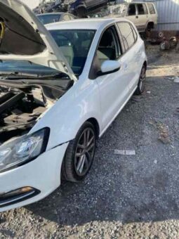 6/2016 VW POLO 6R TSI MANUAL 1.2LTR TURBO PETROL HBACK WHITE FWD full