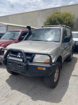 Mitsubishi Pajero NP