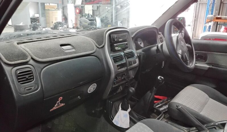 Wrecking 2004 Nissan D22 Navara 4×4 ST-R 3.0L Manual Diesel Utility | Stock No. W2106 full