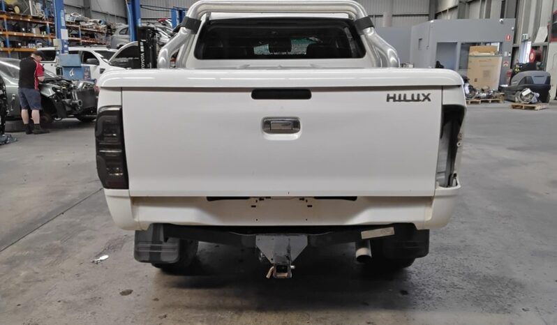 Wrecking 2011 Toyota Hilux 4×4 SR5 3.0L Manual Diesel Utility | Stock No. W2099 full