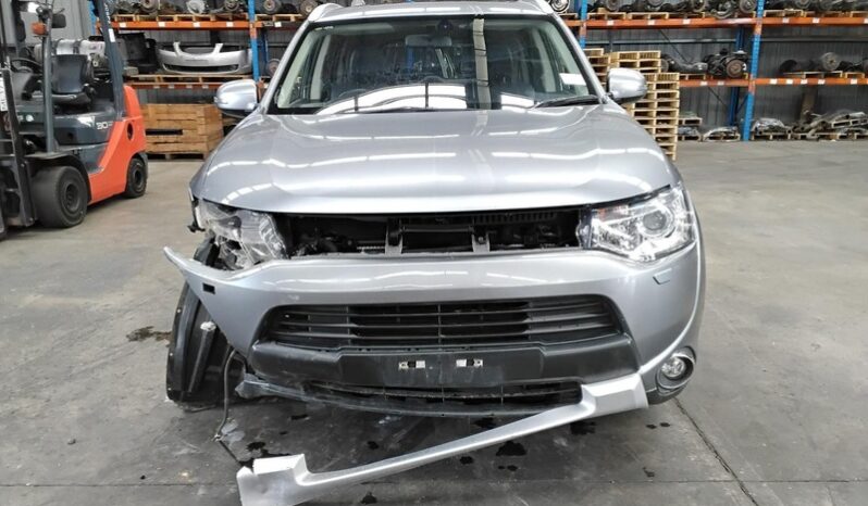 Wrecking 2014 Mitsubishi Outlander ZJ Aspire PHEV 4WD 2.0L Auto Hybrid Wagon | Stock No. W2107 full