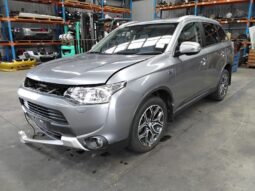 Wrecking 2014 Mitsubishi Outlander ZJ Aspire PHEV 4WD 2.0L Auto Hybrid Wagon | Stock No. W2107 full