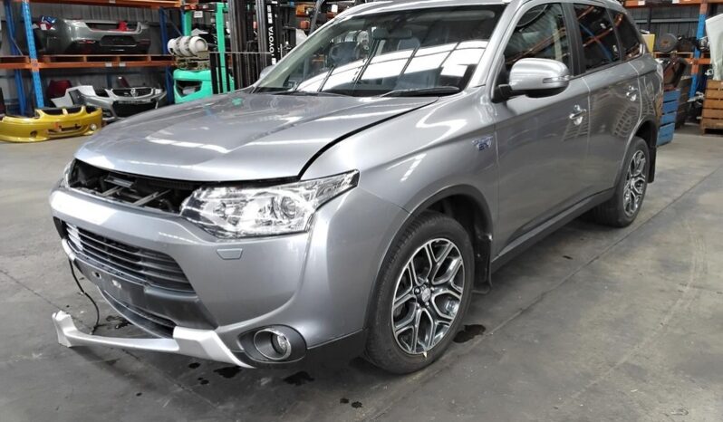 Wrecking 2014 Mitsubishi Outlander ZJ Aspire PHEV 4WD 2.0L Auto Hybrid Wagon | Stock No. W2107 full