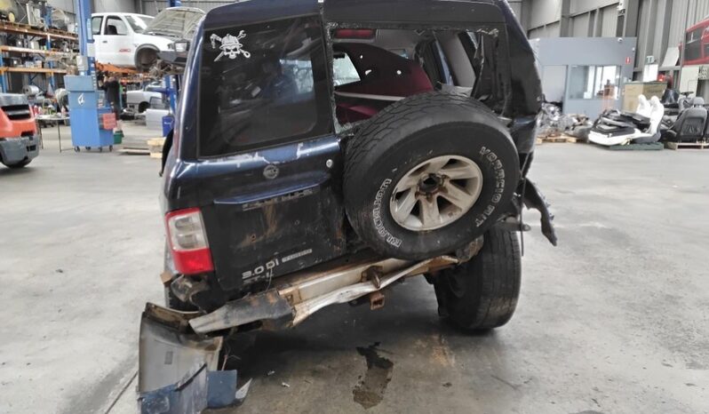 Wrecking 2004 Nissan Patrol Y61 ST 3.0L Auto Diesel Wagon | Stock No. W2139 full