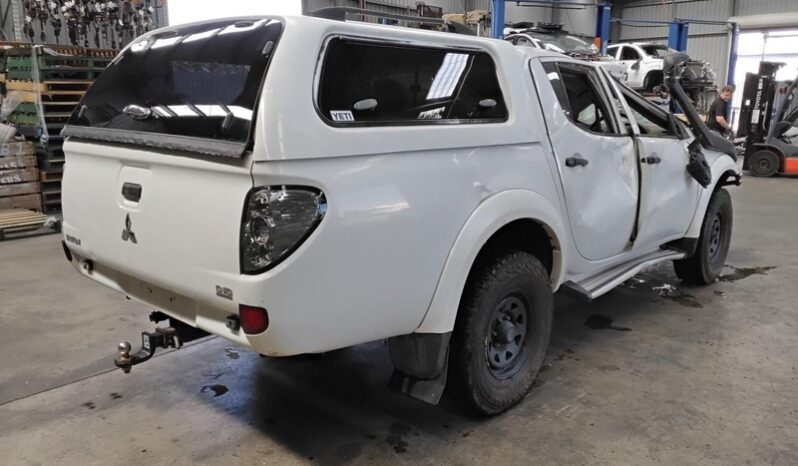 Wrecking 2012 Mitsubishi Triton MN 4×4 GLX 2.5L Manual Diesel Utility | Stock No. W2141 full