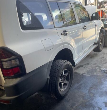 DRY CREEK WRECKERS: 5/2000 MITSUBISHI PAJERO NM GLX 3.5LTR V6 6G74 AUTO PETROL WHITE 4WD full