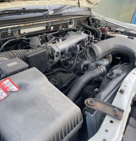 DRY CREEK WRECKERS: 5/2000 MITSUBISHI PAJERO NM GLX 3.5LTR V6 6G74 AUTO PETROL WHITE 4WD full