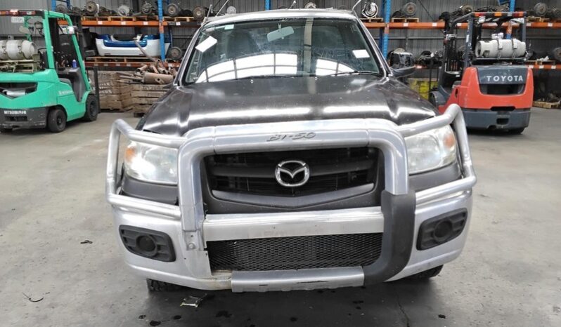 Wrecking 2009 Mazda BT-50 UN DX 4×4 3.0L Manual Diesel Pickup | Stock No. W2171 full