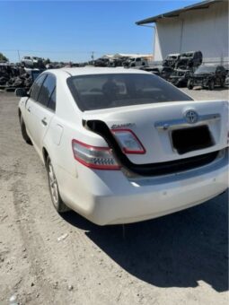 DRY CREEK WRECKERS-3/2010 TOYOTA CAMRY HYBRID AHV40 AUTO CVT 2.4LTR SEDAN WHITE full