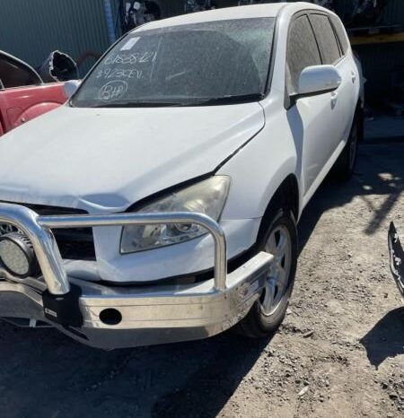 DRY CREEK WRECKERS – 10/2011 TOYOTA RAV 4 ACA38R 2.4LTR MANUAL PETROL FWD WHITE full
