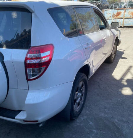 DRY CREEK WRECKERS – 10/2011 TOYOTA RAV 4 ACA38R 2.4LTR MANUAL PETROL FWD WHITE full