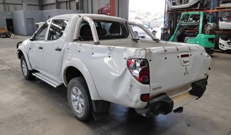 Wrecking 2013 Mitsubishi Triton 4×4 GL-R 2.5L Auto Diesel Utility | Stock No. W2190 full