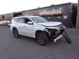 MITSUBISHI PAJERO 2.4 DIESEL AUTOMATIC WRECKING