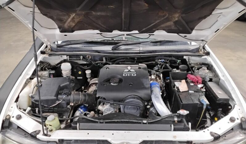 Wrecking 2013 Mitsubishi Triton MN 4×4 GLX 2.5L Manual Diesel Utility | Stock No. W2204 full