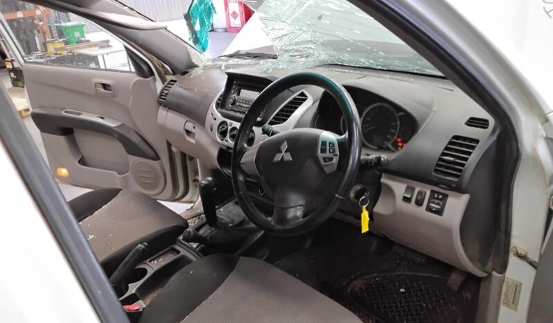 Wrecking 2013 Mitsubishi Triton 4×4 GL-R 2.5L Auto Diesel Utility | Stock No. W2190 full