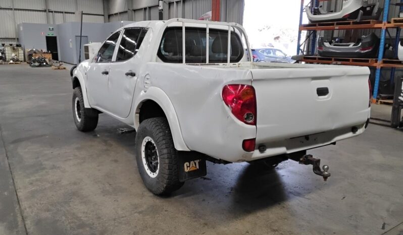 Wrecking 2013 Mitsubishi Triton MN 4×4 GLX 2.5L Manual Diesel Utility | Stock No. W2204 full