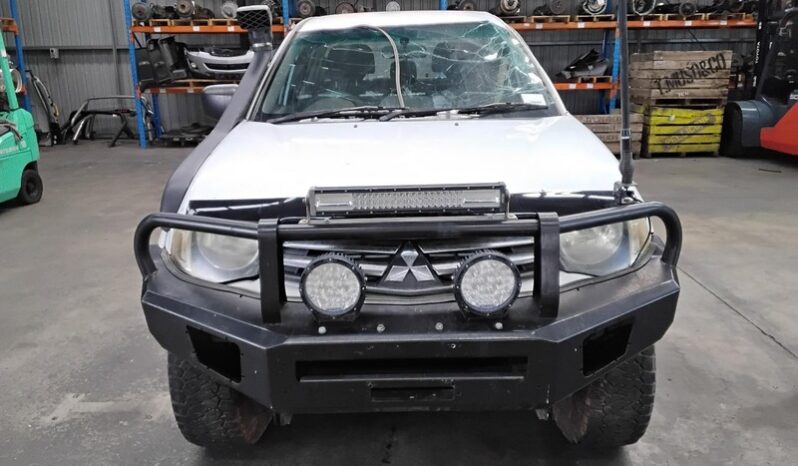 Wrecking 2013 Mitsubishi Triton MN 4×4 GLX 2.5L Manual Diesel Utility | Stock No. W2204 full