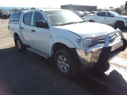 MITSUBISHI TRITON 2.5 LITRE DIESEL AUTOMATIC WRECKING