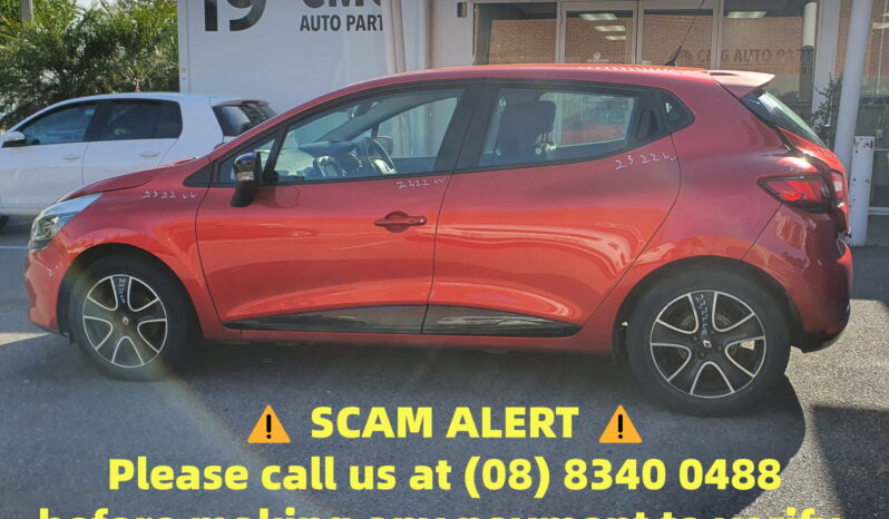 Wrecking 2322 RENAULT CLIO BHM0 IV TCe 120 1.2L H5F 403 Euro 5/Euro 6 DOHC 16v Turbo Petrol Direct Inj. 4cyl 88kW Hatchback FWD [03/13 – 03/17] full