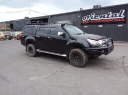 ISUZU DMAX 3.0 DIESEL AUTOMATIC WRECKING