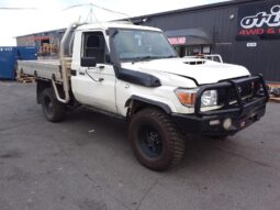 TOYOTA LANDCRUISER 4.5 LITRE DIESL MANUAL WRECKING