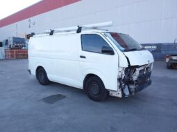 TOYOTA HIACE 2.7 LITRE PETROL WRECKING